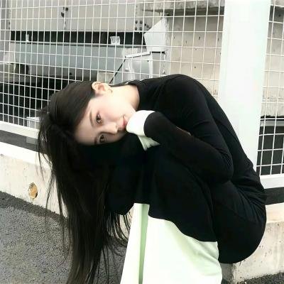 顶流女星表情包火出圈，网友笑疯，三天三夜引热议
