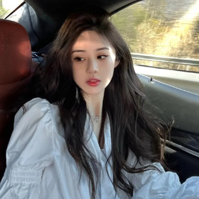 脱口秀演员被曝脚踏两条船，一个月后台休息室画面流出